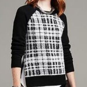 Banana Republic Black and white plaid sweater
